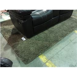 APPROX 6'X8' LIGHT BROWN SHAG AREA RUG