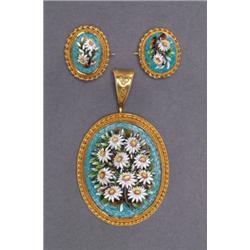 14K YELLOW GOLD, PENDANT, bezel set with an oval micro-mosaic panel, depicting a bouquet of d...