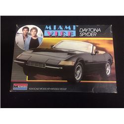 MIAMI VICE DAYTONA SPYDER MODEL KIT 1/24 SCALE NEW IN BOX