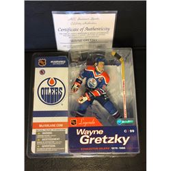 COLLECTIBLE WAYNE GRETZKY FIGURE IN BOX W/ COA MCFARLANES TOYS