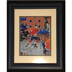 SIGNED WAYNE GRETZKY 8" X 10" PHOTO