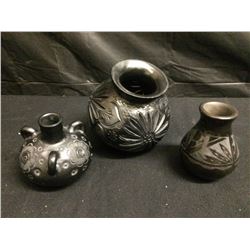 NATIVE AMERICAN CEDAR MESA POTTERY LOT