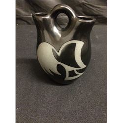 NATIVE AMERICAN CEDAR MESA POTTERY PIECE