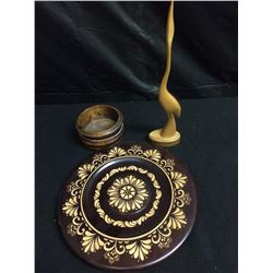 DECORATIVE WOODEN ART LOT