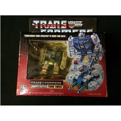 TRANSFORMERS HEROIC AUTOBOT FIGURE IN BOX