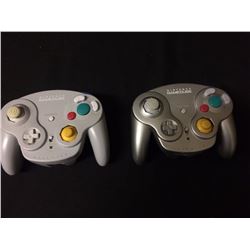 NINTENDO VIDEO GAME CONTROLLERS LOT