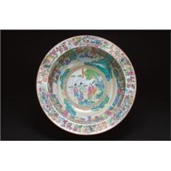 AN EXPORT PORCELAIN BASIN, with a central figural reserve within a continuous band showing ladies...