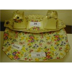 A Royal Winton Fire Glow Pattern Chintz Comport, and a part condiment set (4)