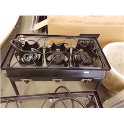 AUTO IGNITION 3 BURNER PROPANE COOKER - 31" X 29" TALL