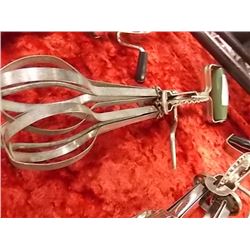 KITCHENALIA - VINTAGE HAND MIXER