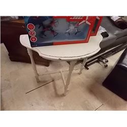 VINTAGE SIDE TABLE  - WHITE ORNATE D-TABLE