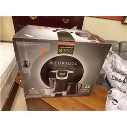 KEURIG COFFEE MAKER