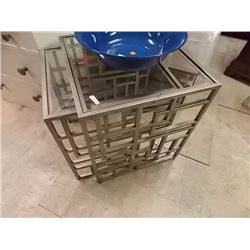 METAL & GLASS NESTING TABLES - 2PC