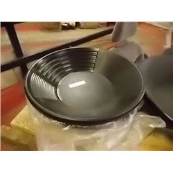 NEW GOLD PAN - ESTWING - BLACK PLASTIC - SMALL