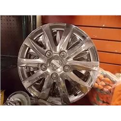 HUB CAPS - 4 TTL