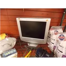 SONY TV / COMPUTER MONITOR - "WEGA"