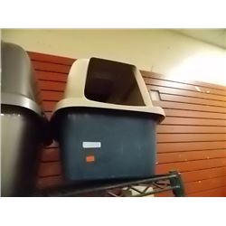 LITTER BOX - WITH COVER