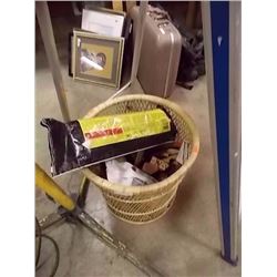 WICKER BASKET WITH FIRE LOGS