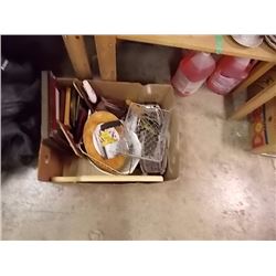 BOX HOUSE HOLD