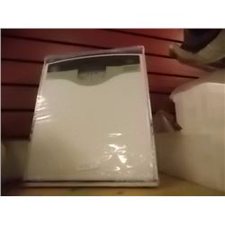 NEW "ZENITH" BATHROOM SCALE