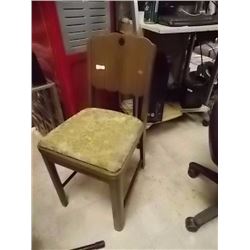VINTAGE SIDE CHAIR