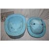 Image 1 : SPIDER-MAN SUIT HANGER MOLD 2