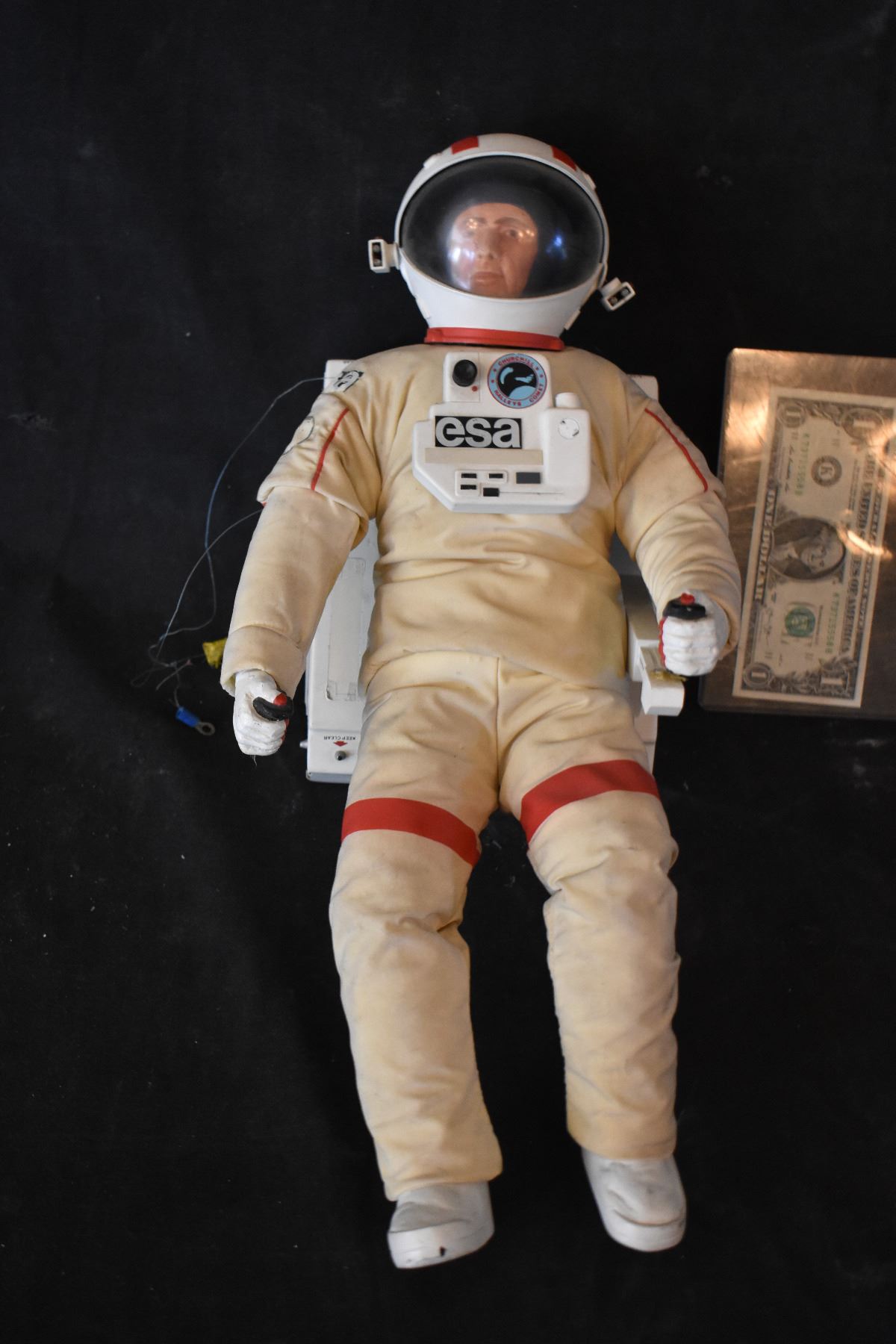 LIFEFORCE 1985 SCREEN USED MINIATURE SPACE MAN ASTRONAUT PUPPET