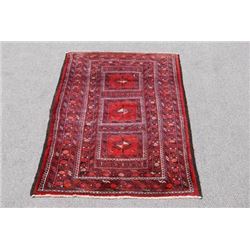 Very beautiful handmade Persian Hamadan Rug