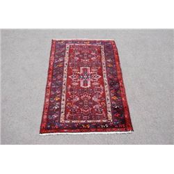 Highly detailed hand woven Persian Hamadan Rug