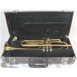 HOLTON TRUMPET WITH CASE