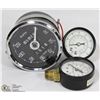 Image 1 : 3 VINTAGE GAUGES - SMITHS SPEEDOMETER & 2 PSI