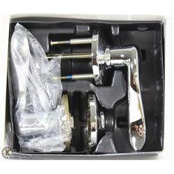 WEISER CHROME HALL/CLOSET HANDLE SET