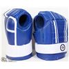Image 1 : NHL TEAM GAME ON GLOVE HAND SET OF 2