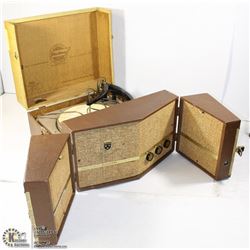 ANTIQUE FLEETWOOD 3-WAY STEREOPHONE, DUAL POWER