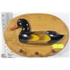 Image 1 : VINTAGE HANDCRAFTED DUCK DECOY COAT RACK