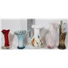 Image 1 : FLAT OF ART GLASS VASES