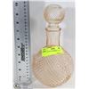 Image 1 : VINTAGE GLASS PINK DECANTER