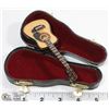 Image 1 : MINIATURE GUITAR WITH CASE 5" LONG