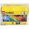 Image 1 : BOX OF CLASSIC LEGO