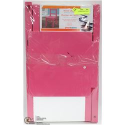 PAIR OF CHILDRENS WOOD CHAIRS