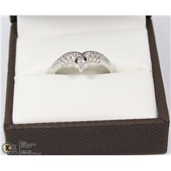 10 KT WHITE GOLD-PLATED LADIES RING