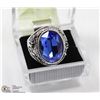 Image 1 : BLUE SAPPHIRE & CLEAR CRYSTAL RING