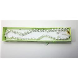 AKOYA WHITE SHELL PEARL NECKLACE & EARRINGS