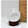 Image 1 : 40MM WHITE QUARTZ SPHERE & STAND