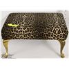 Image 1 : LEOPARD PRINT FOOT STOOL