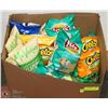 Image 1 : BOX OF ASSORTED SMALL BAGS OF SNACKS