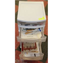4-TIER WHITE STORAGE CONTAINER ON