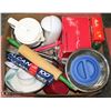 Image 1 : BOX W/KITCHEN & BAKING ACCESSORIES -