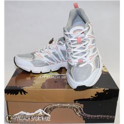PAIR OF NEW APPROACH SPORT WEAR SIZE 10.5 WHITE-
