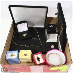 COLLECTION OF ESTATE COSTUME JEWELRY